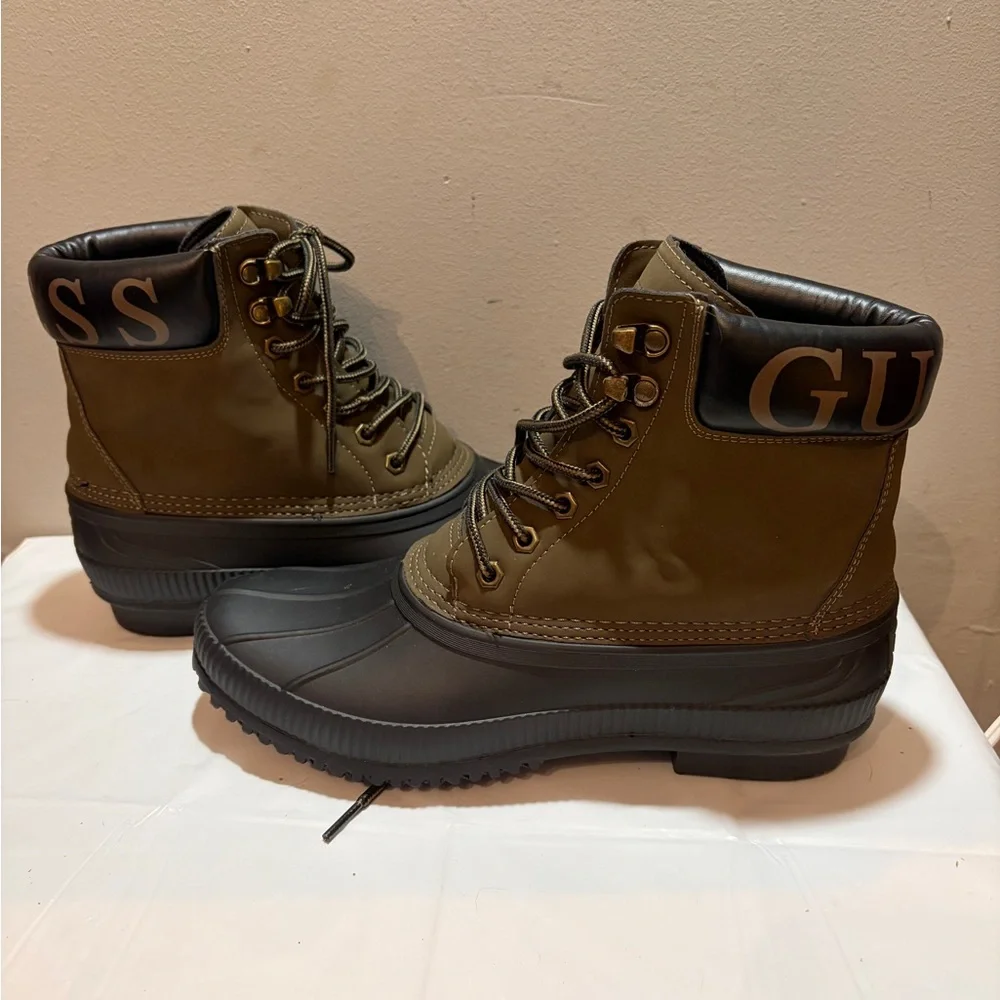 Guess Men's Brown and Black Waterproof Lace-Up Snow Boots. Men’s Size 9/42